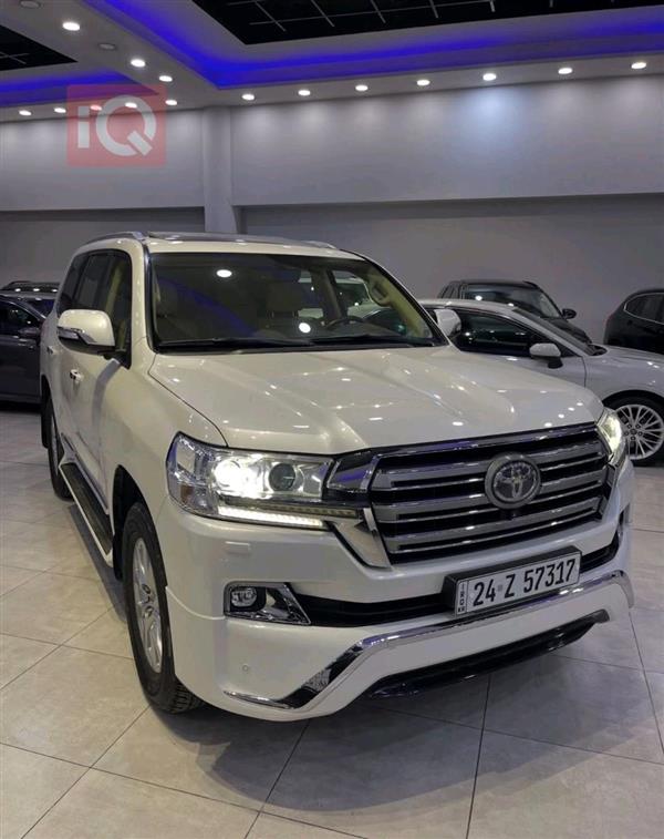 تويوتا لاندكروزر 2017 للبيع في العراق - دهوك